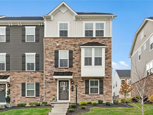319 Caledonia Place, Cranberry, PA 16066