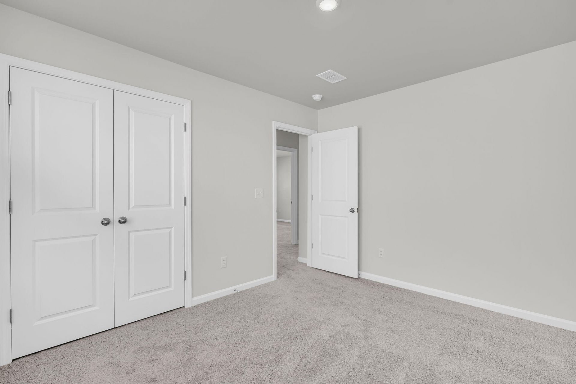 314 Clipper Court Photo 26