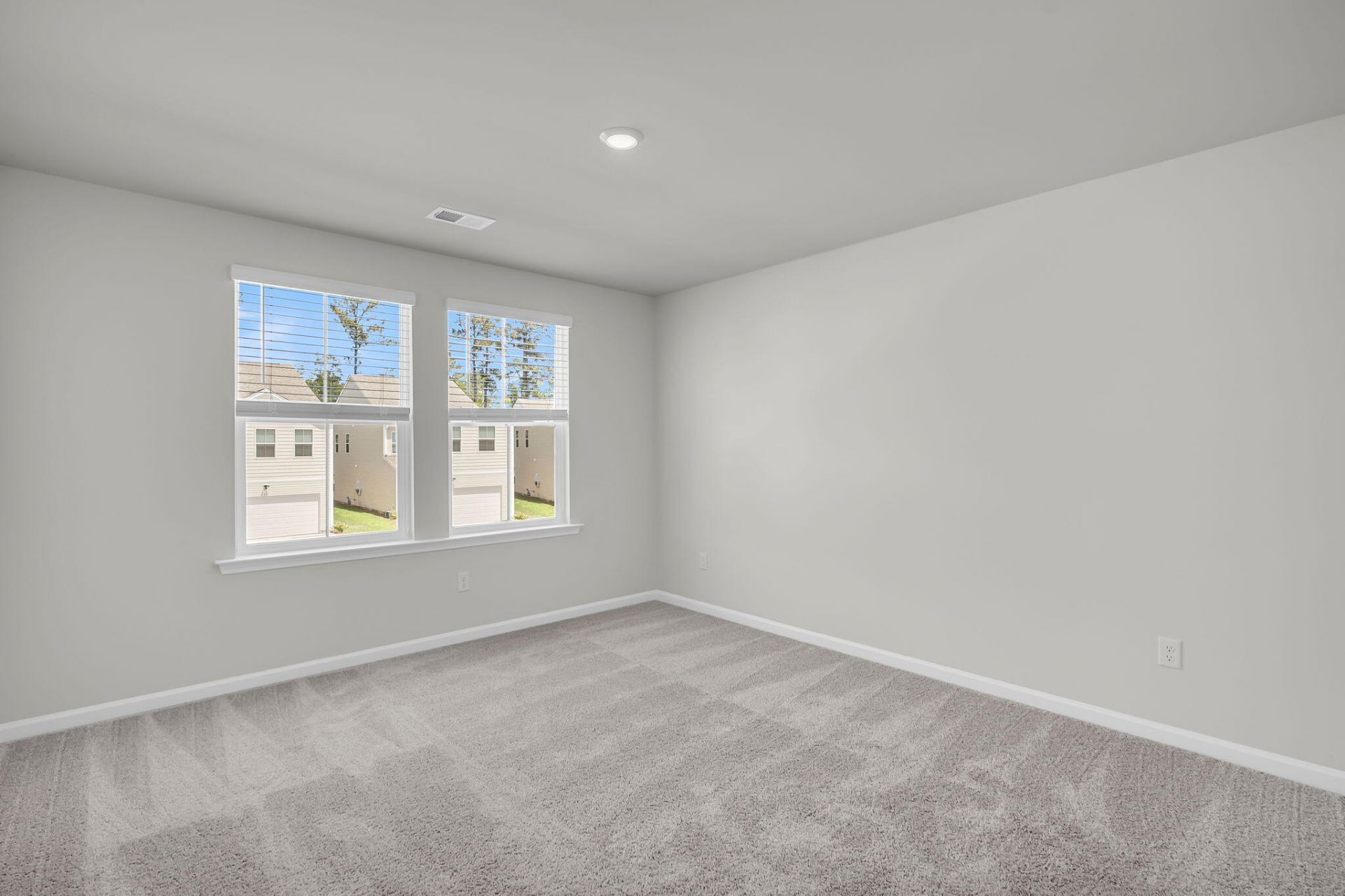 314 Clipper Court Photo 31