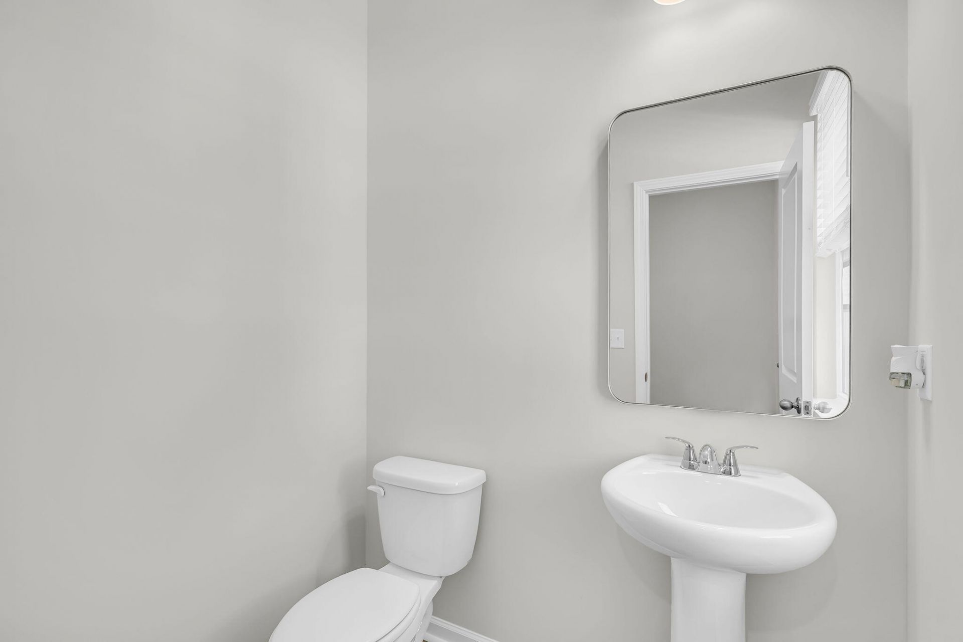 314 Clipper Court Photo 8