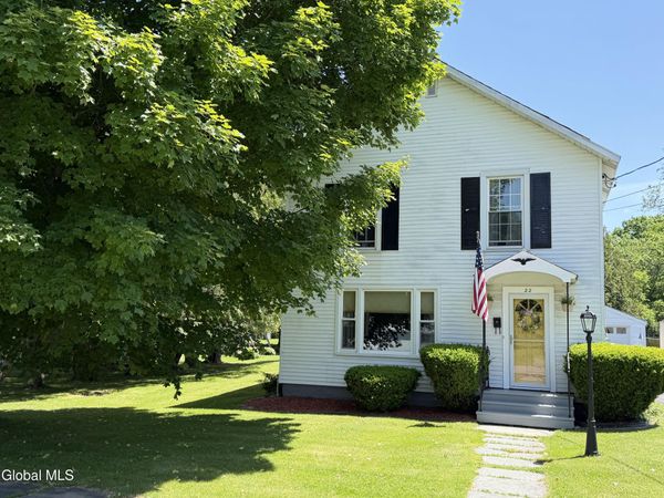 22 Washington Street, Cambridge, NY 12816