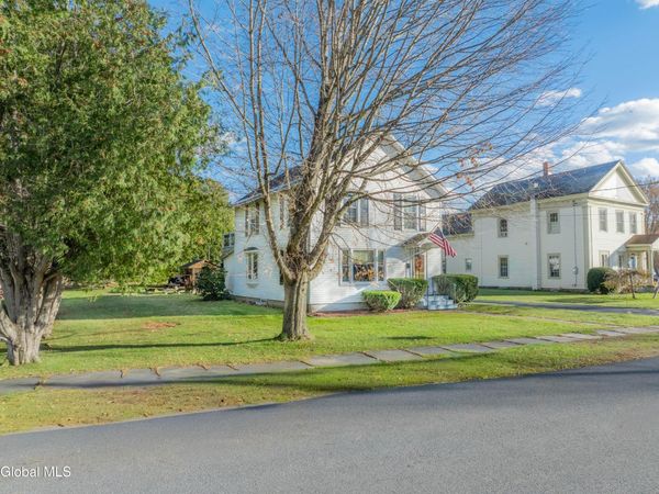 22 Washington Street, Cambridge, NY 12816