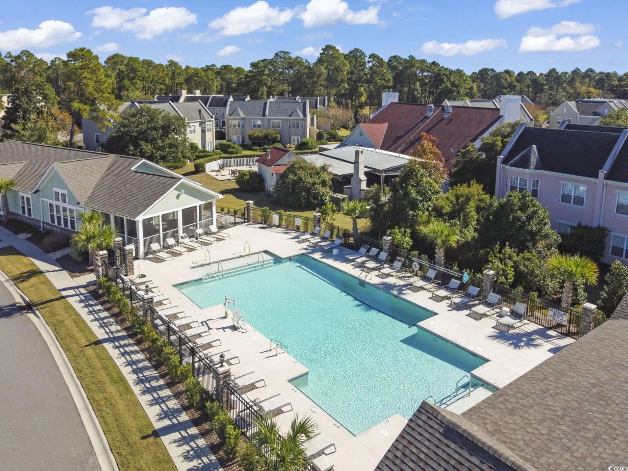 4590 Girvan Dr. Photo 24