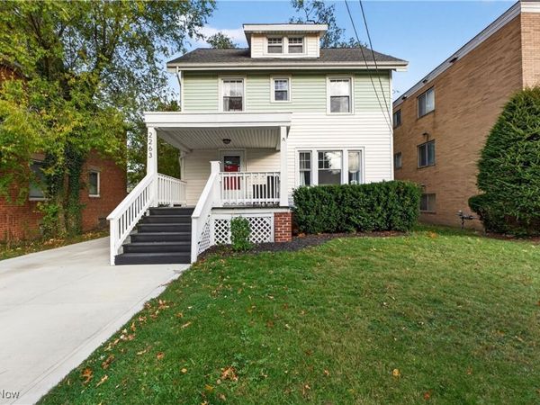 2263 Warren Road, Lakewood, OH 44107