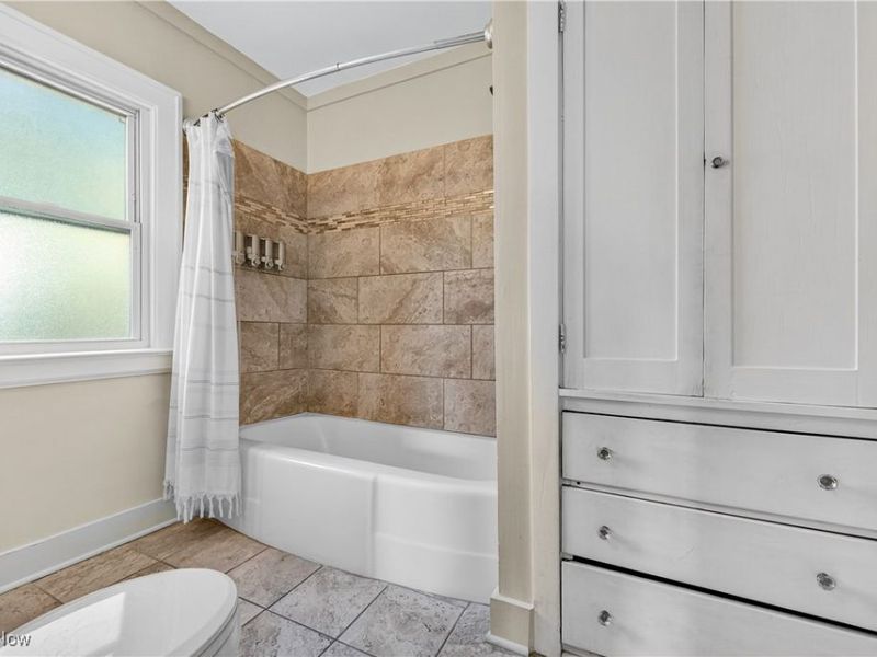 2263 Warren Road, Lakewood, OH 44107 Photo 22