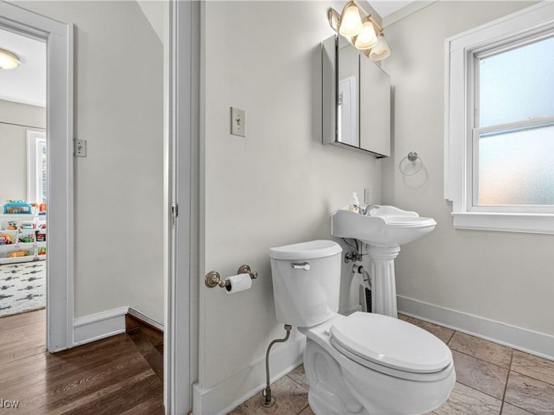 2263 Warren Road, Lakewood, OH 44107 Photo 24