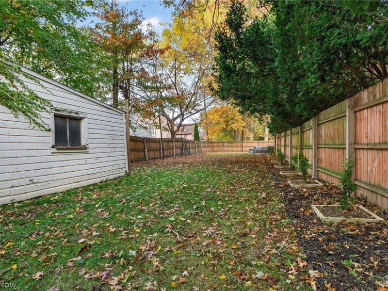 2263 Warren Road, Lakewood, OH 44107 Photo 35