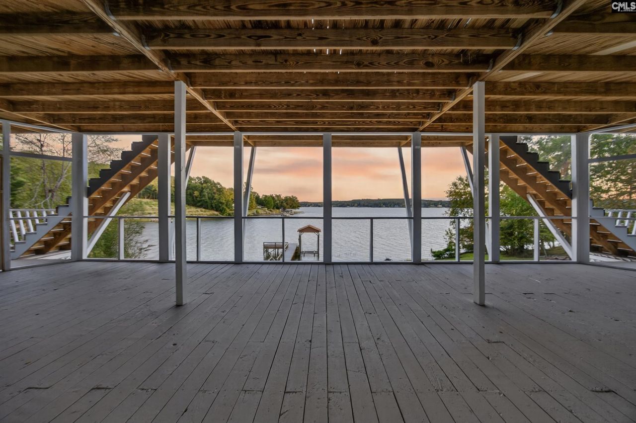 2543 Harbor View Road  Photo 18