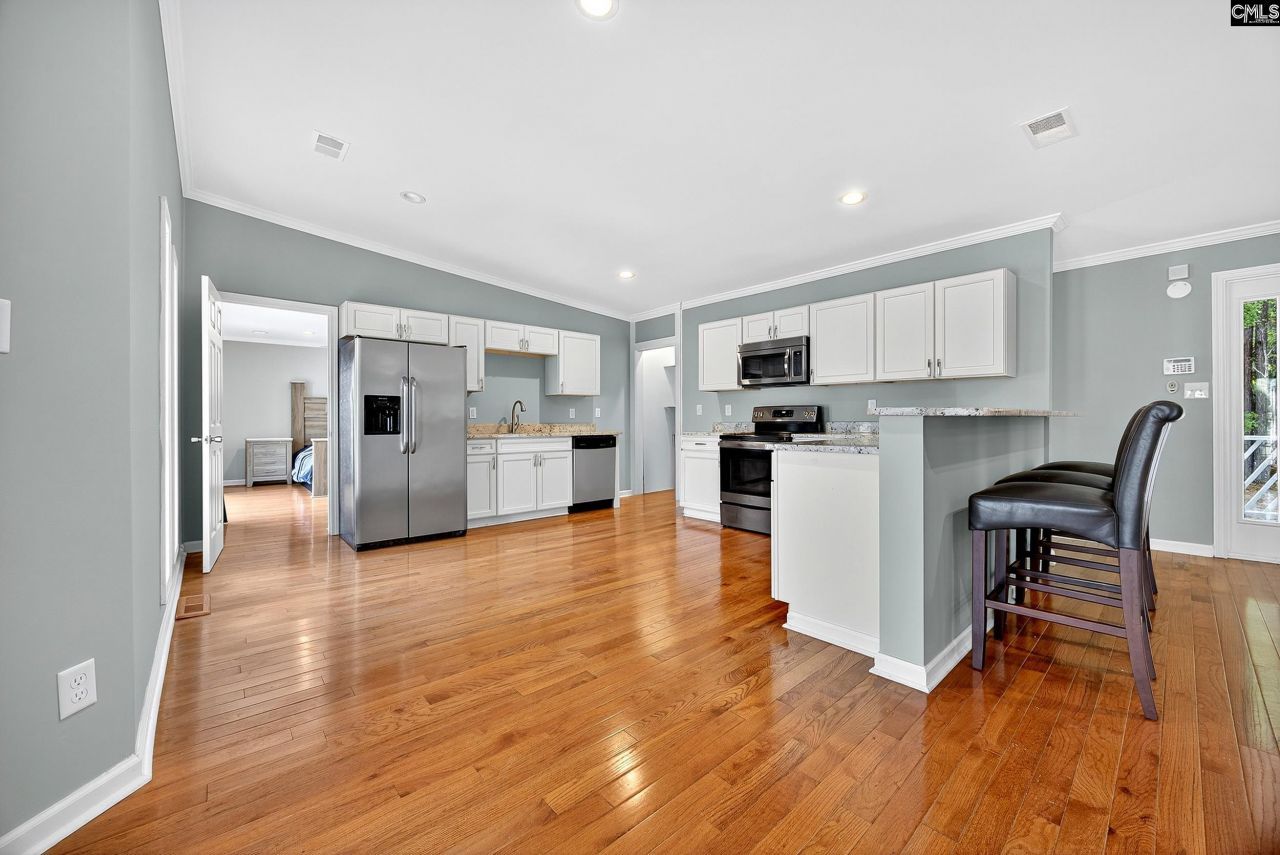 2543 Harbor View Road  Photo 21