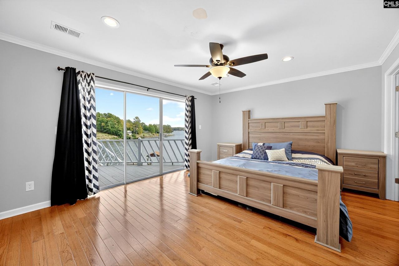 2543 Harbor View Road  Photo 34