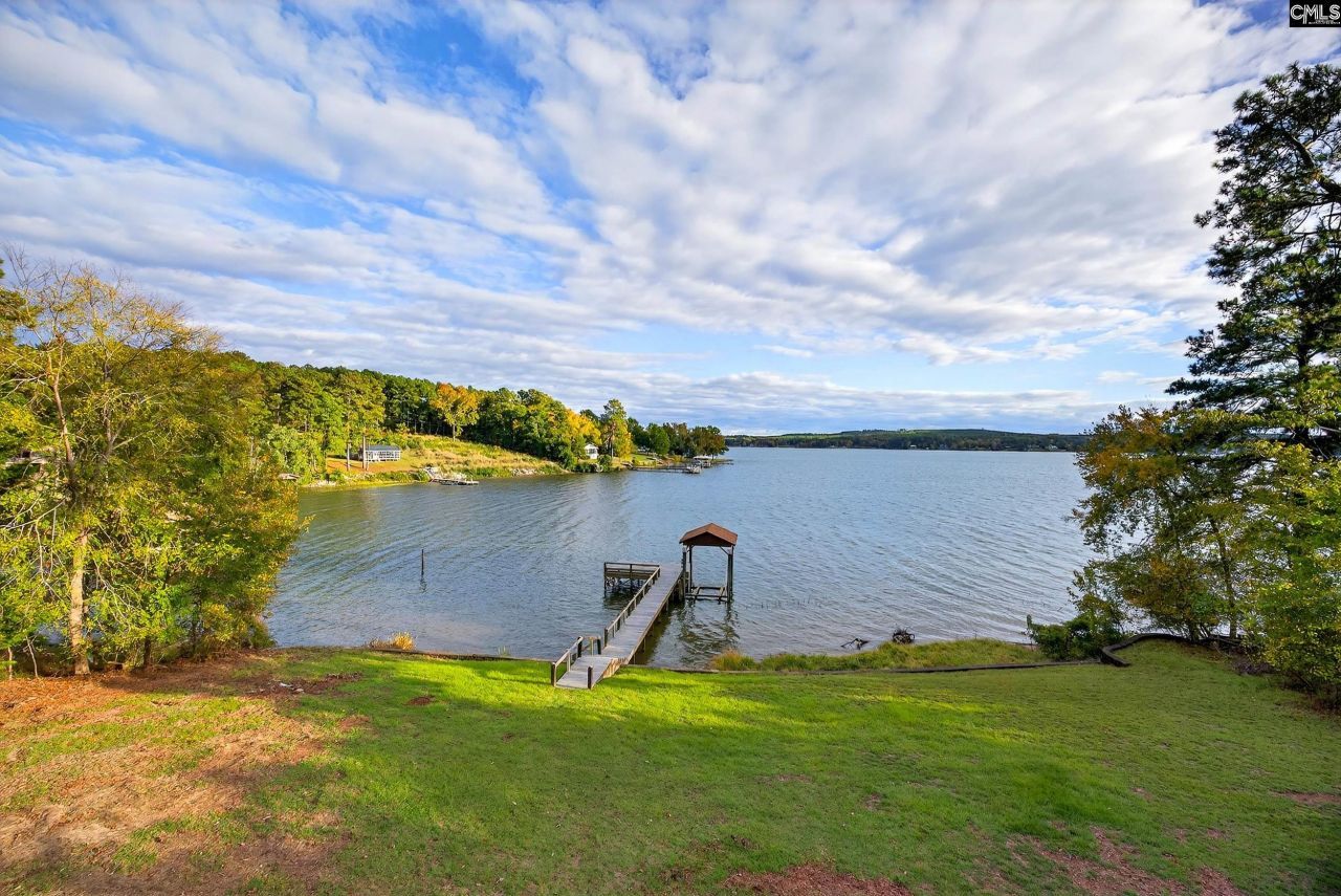 2543 Harbor View Road  Photo 8