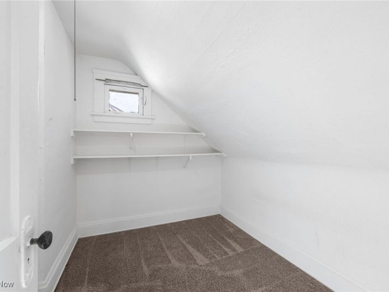 2027 Treadway Avenue, Cleveland, OH 44109 Photo 21