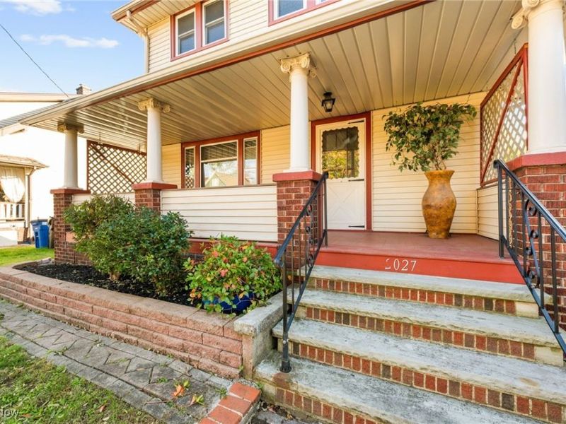 2027 Treadway Avenue, Cleveland, OH 44109 Photo 4