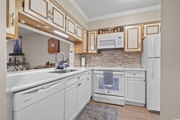 311 75th Ave N photo 4