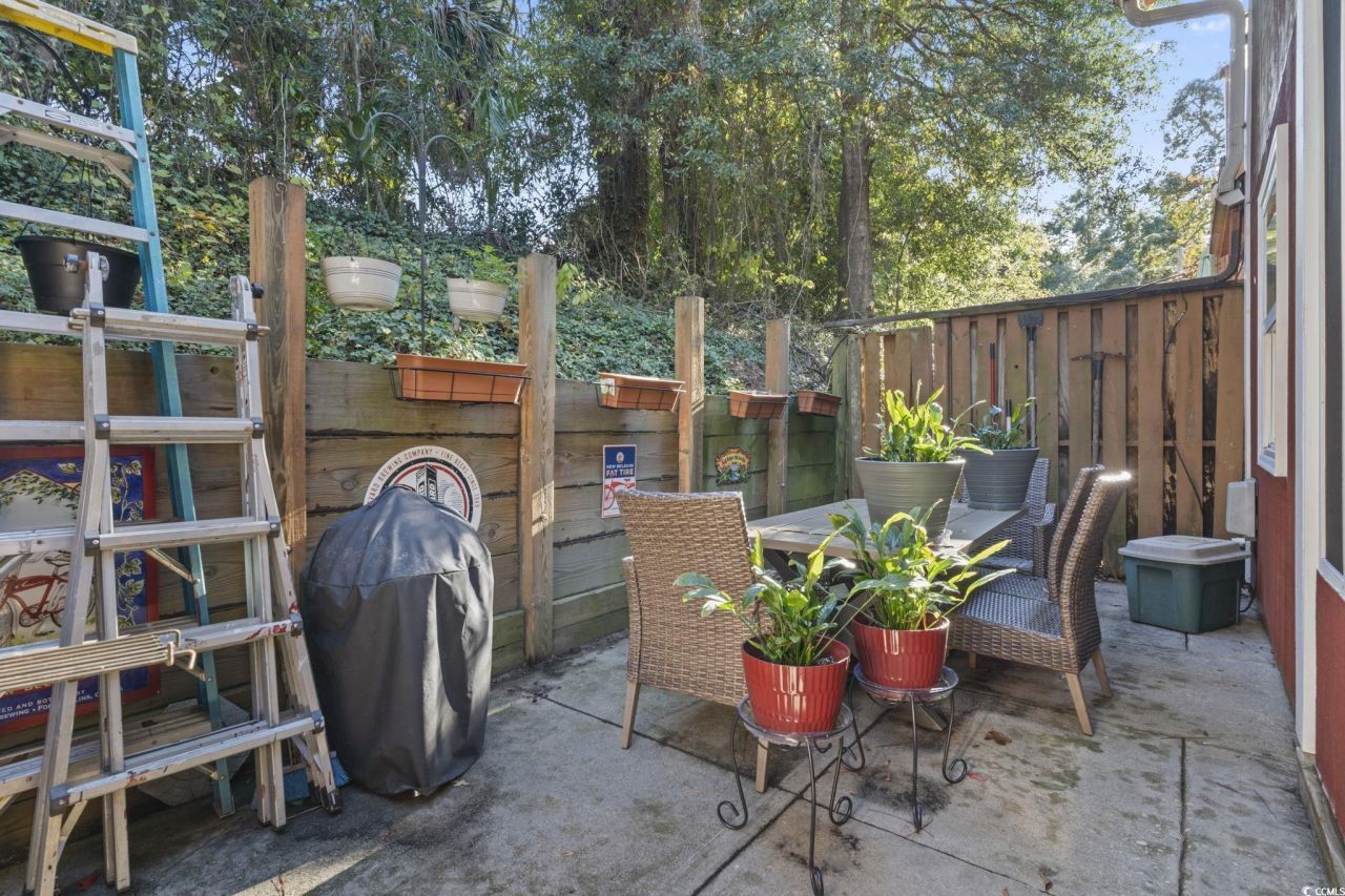 311 75th Ave N Photo 30