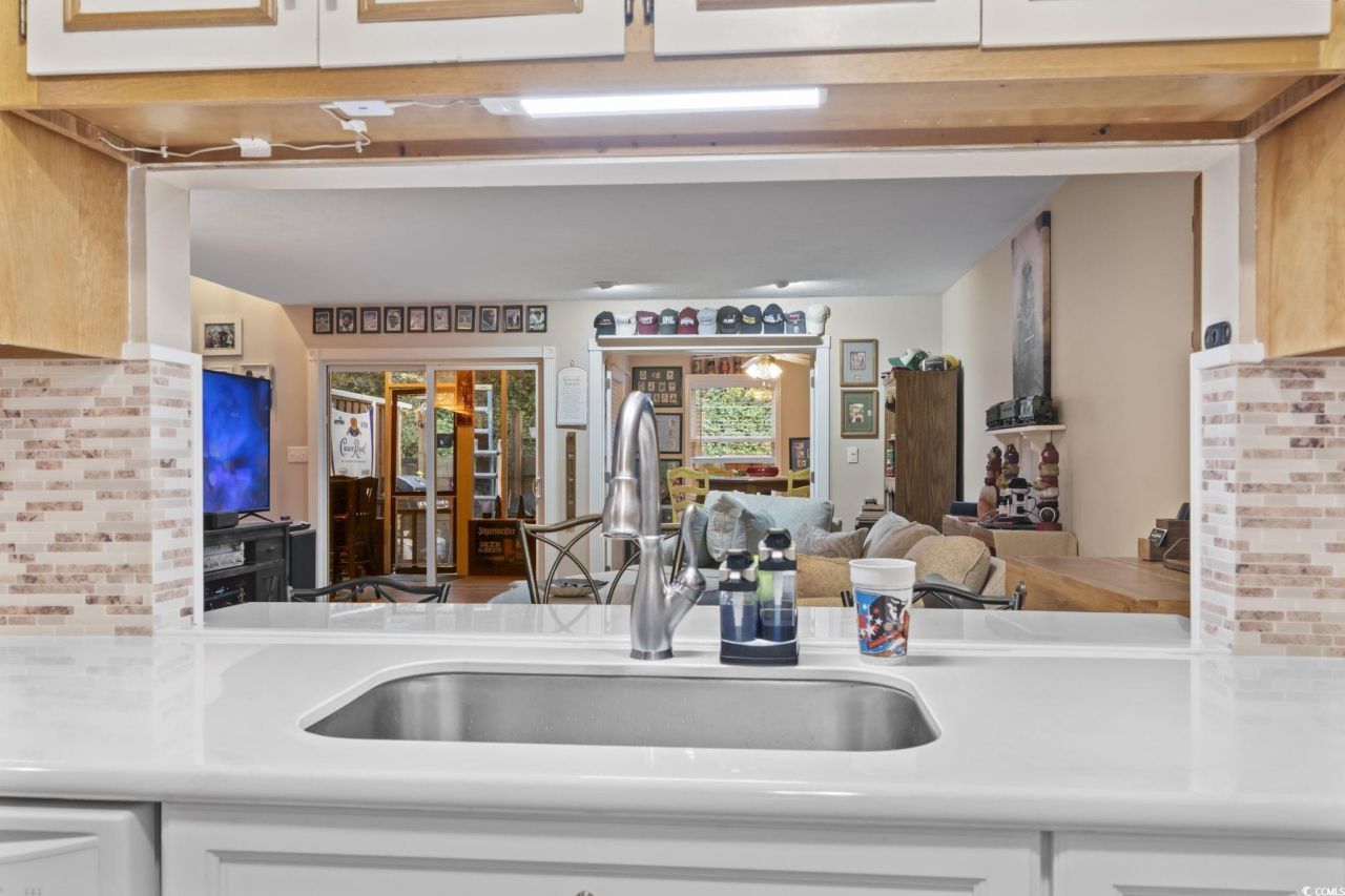 311 75th Ave N Photo 6