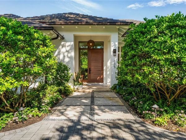 835 Iris Lane, Vero Beach, FL 32963
