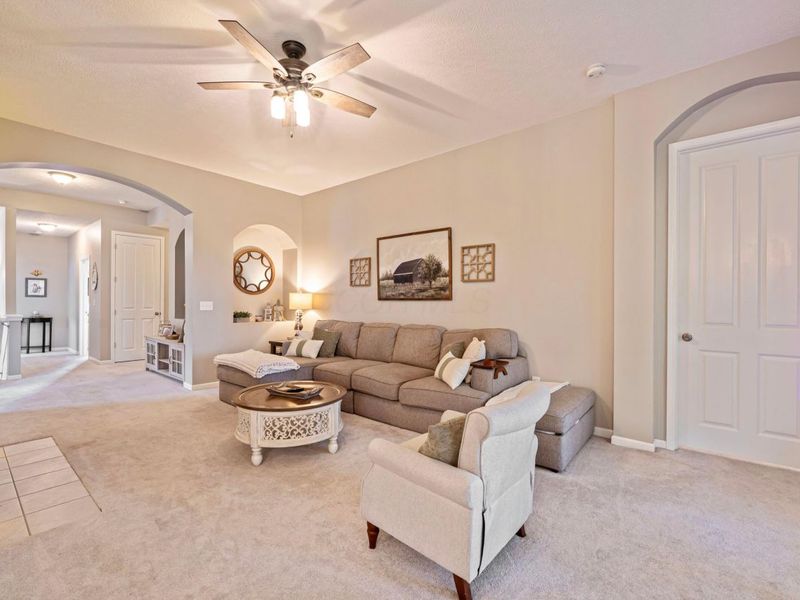 687 Wintergreen Way, Lewis Center, OH 43035 Photo 17