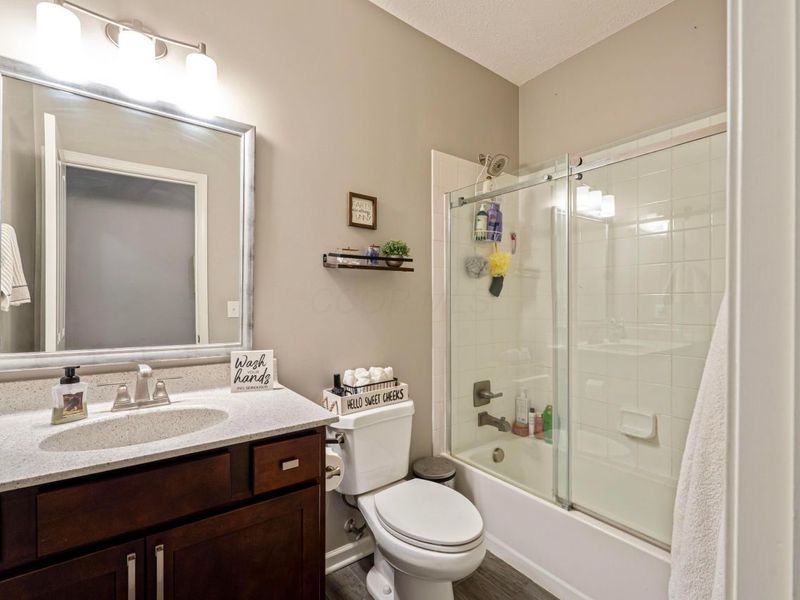 687 Wintergreen Way, Lewis Center, OH 43035 Photo 27