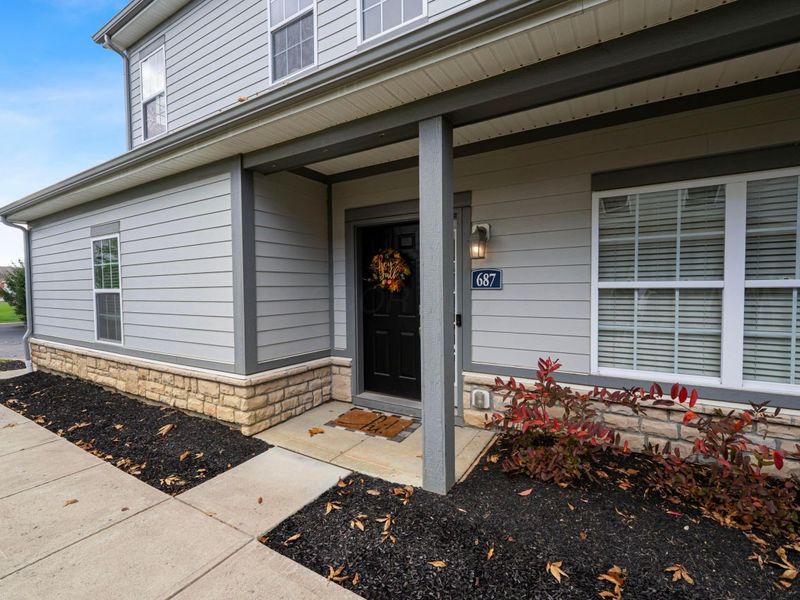 687 Wintergreen Way, Lewis Center, OH 43035 Photo 3