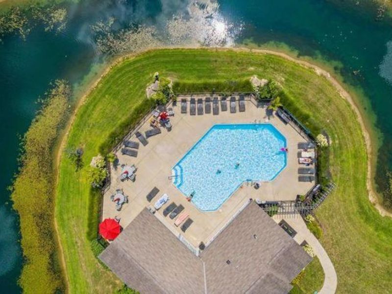 687 Wintergreen Way, Lewis Center, OH 43035 Photo 32