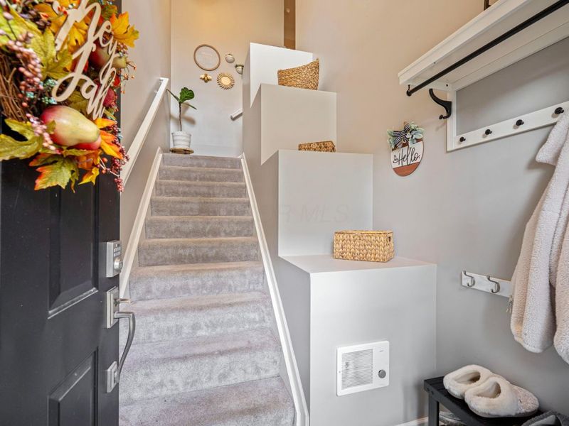 687 Wintergreen Way, Lewis Center, OH 43035 Photo 7