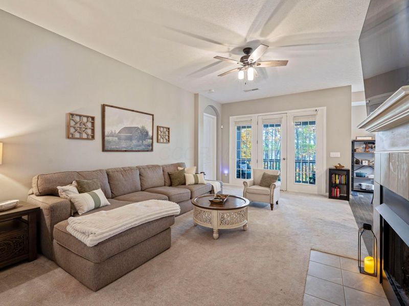 687 Wintergreen Way, Lewis Center, OH 43035 Photo 8