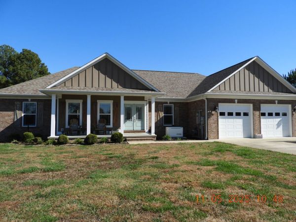 123 Planters Cir, Leoma, TN 38468
