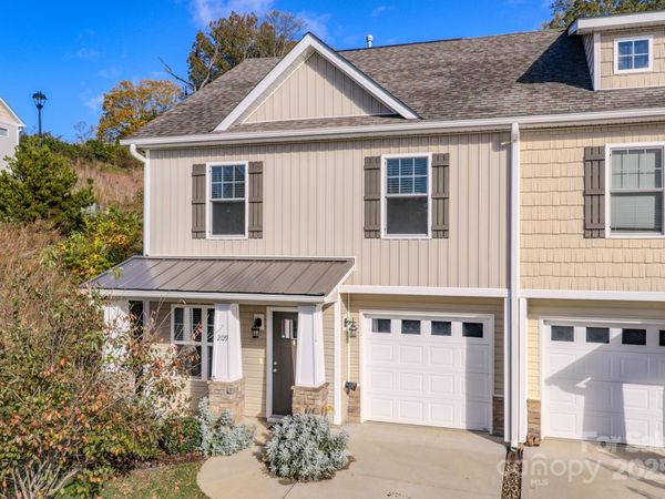 209 Stoney Point Way, Candler, NC 28715