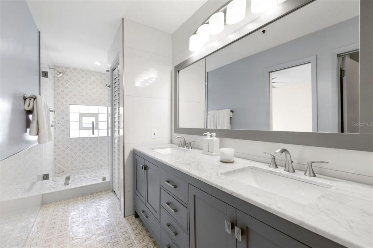 4950 Bayshore Boulevard, Unit 23, Tampa, FL 33611 Photo
