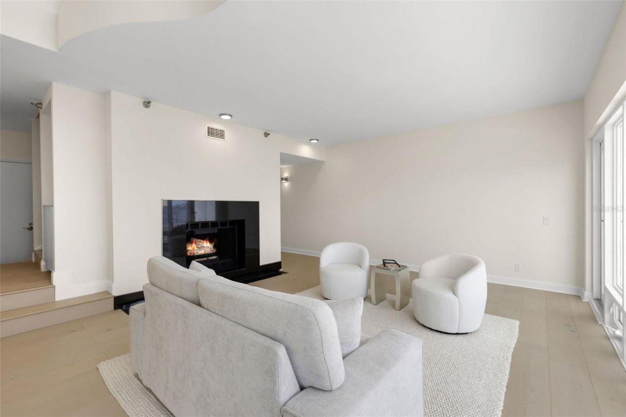 4950 Bayshore Boulevard, Unit 23, Tampa, FL 33611 Photo