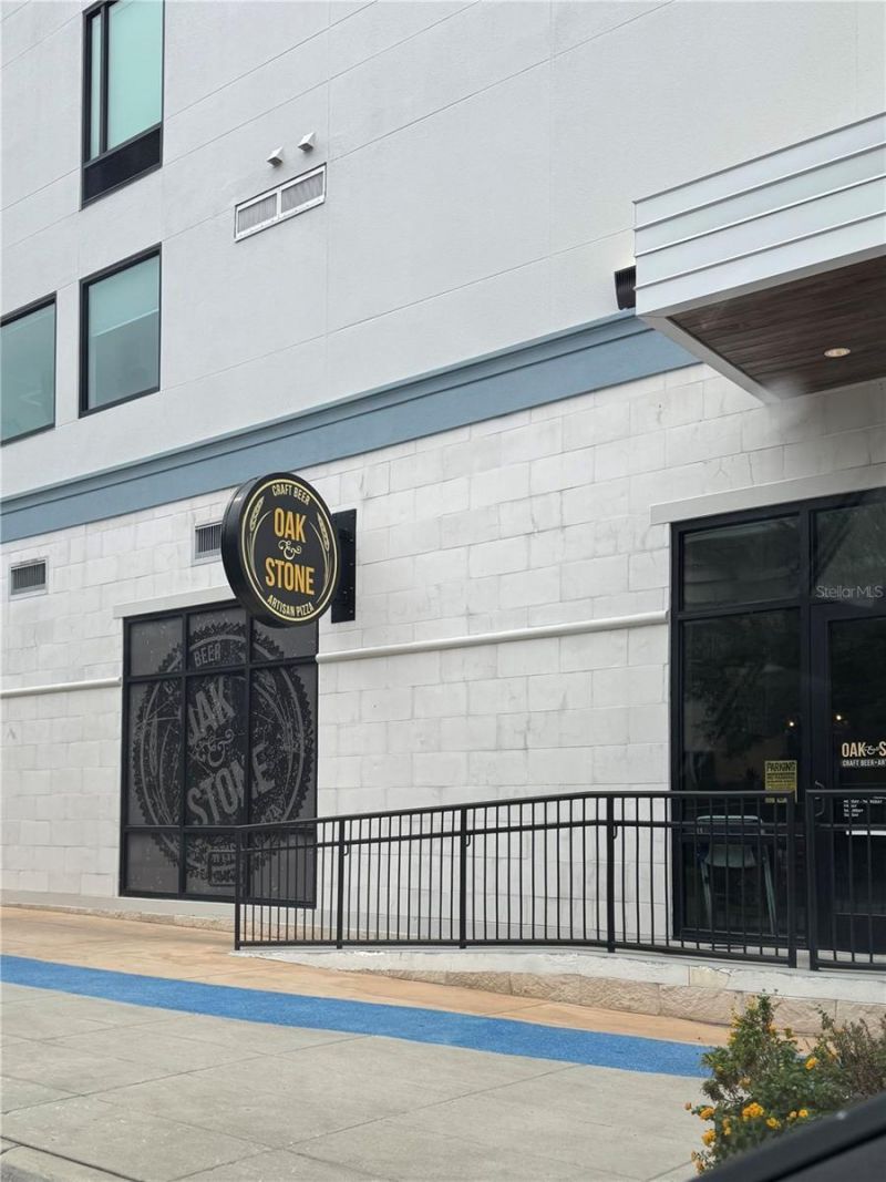 1400 1st Avenue W, Unit 304, Bradenton, FL 34205 Photo