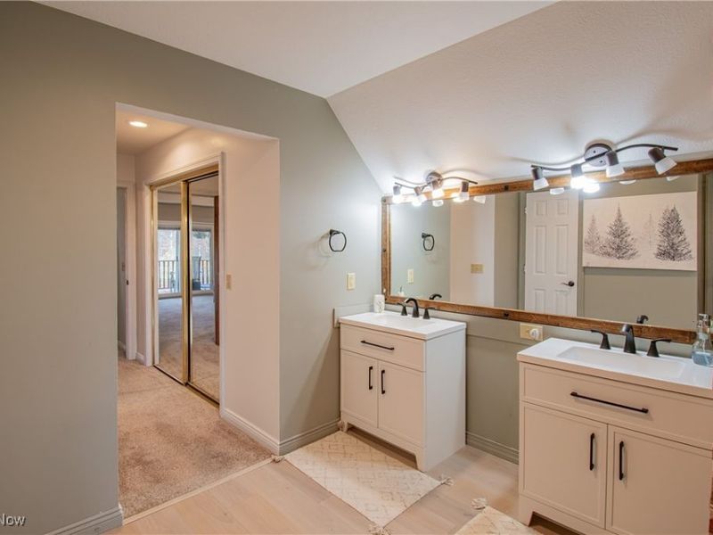 700 Stillwater Drive, Deerfield, OH 44411 Photo 27