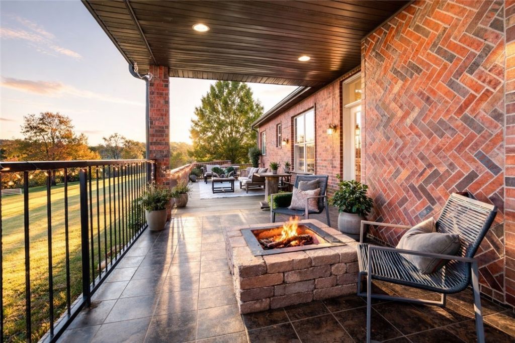 18518 Duncan Road, Fayetteville, AR 72701 Main Photo