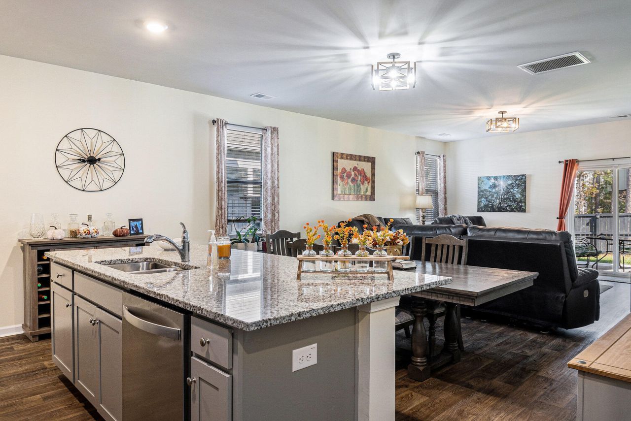 266 Sweet Cherry Lane Photo 12