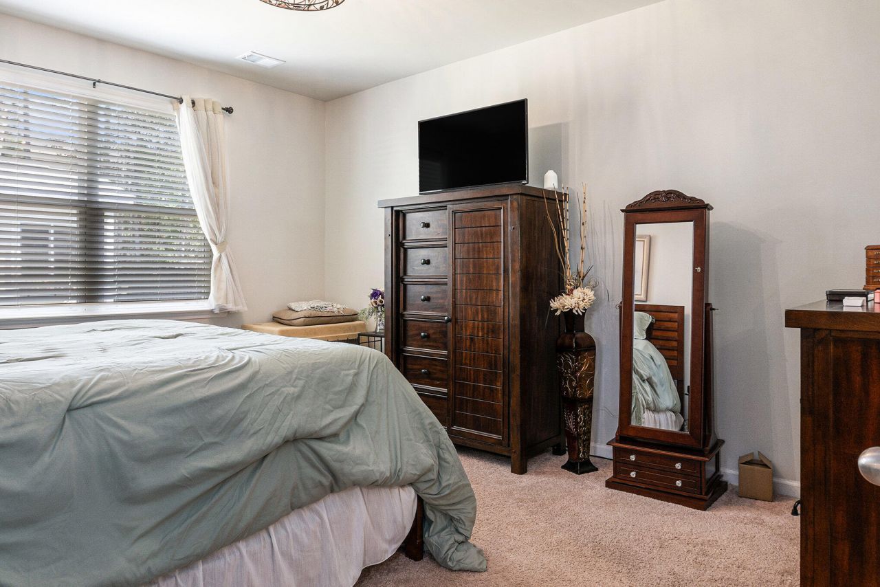 266 Sweet Cherry Lane Photo 14