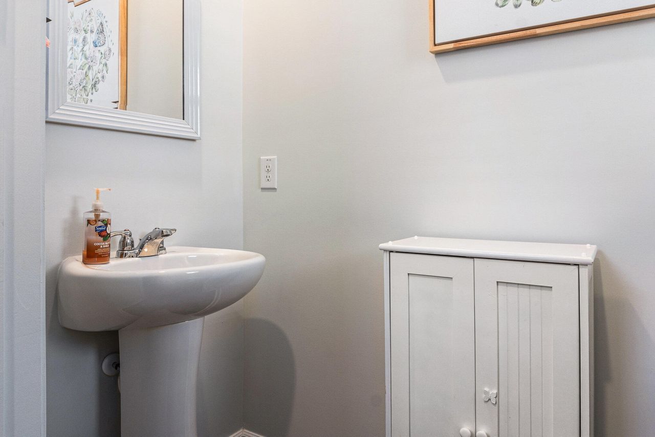 266 Sweet Cherry Lane Photo 18