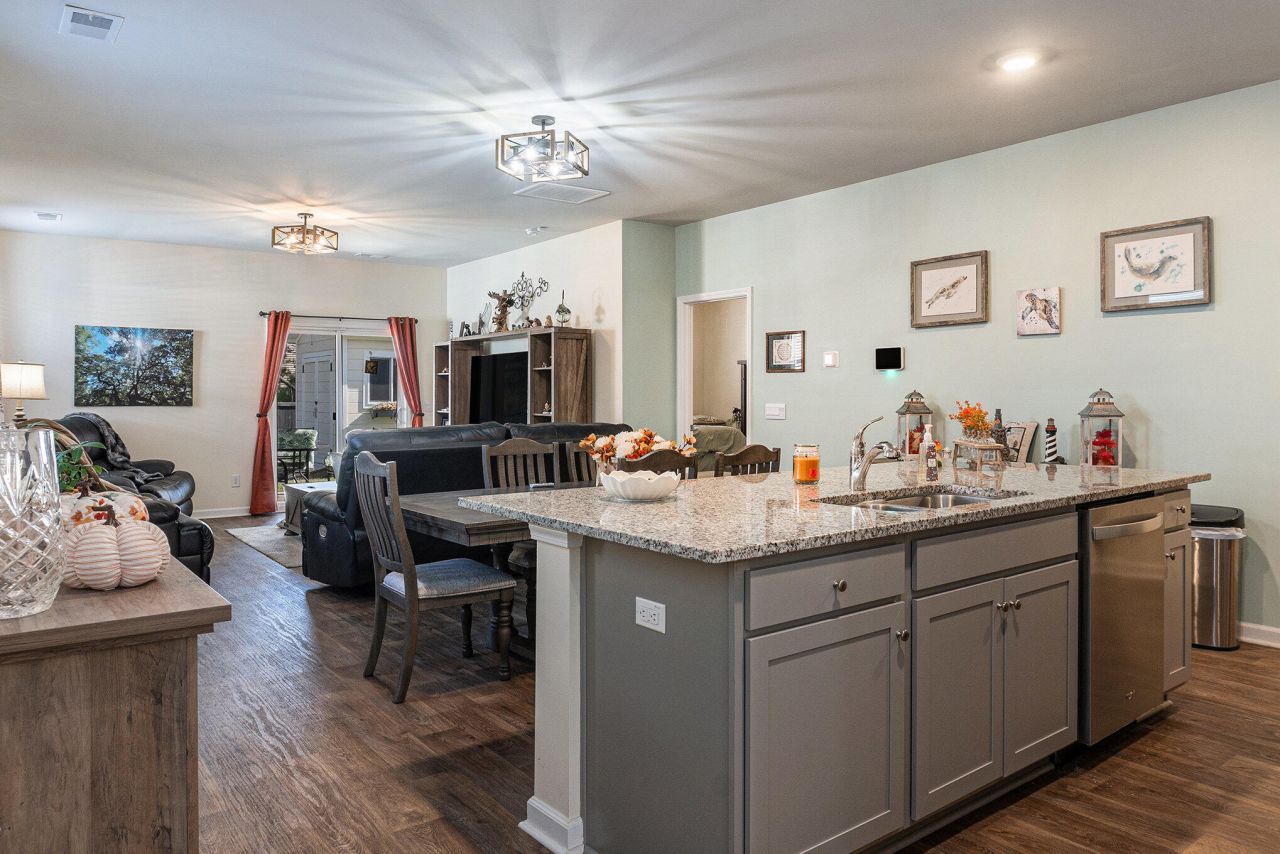 266 Sweet Cherry Lane Photo 6