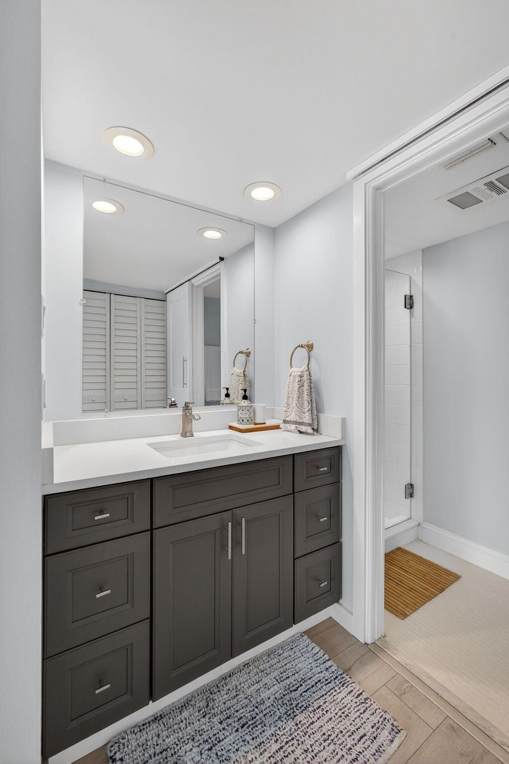 100 Paradise Harbour Boulevard, Unit 204, North Palm Beach, FL 33408 Photo