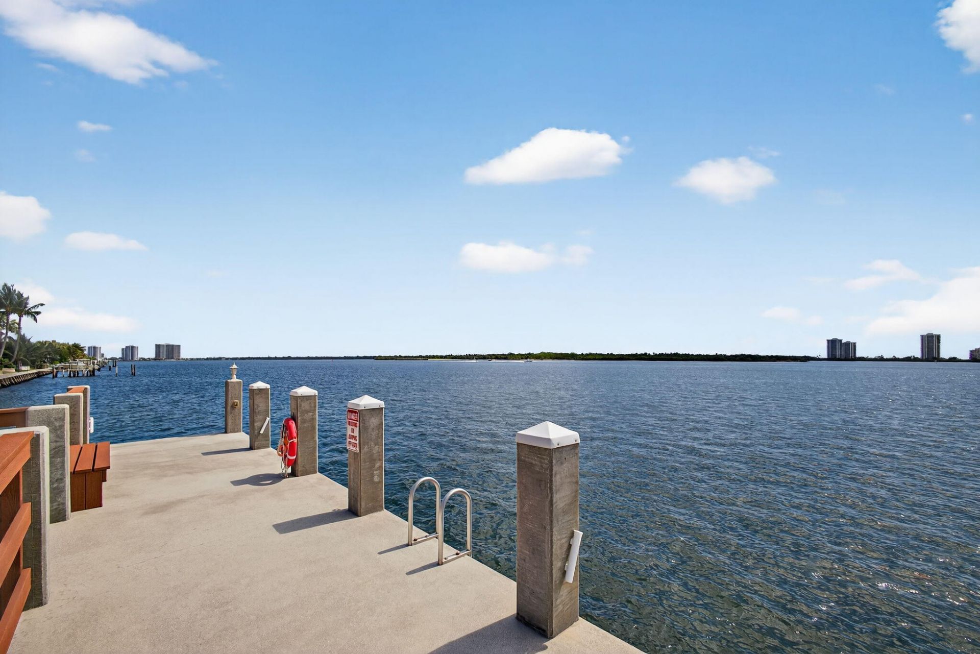 100 Paradise Harbour Boulevard, Unit 204, North Palm Beach, FL 33408 Photo