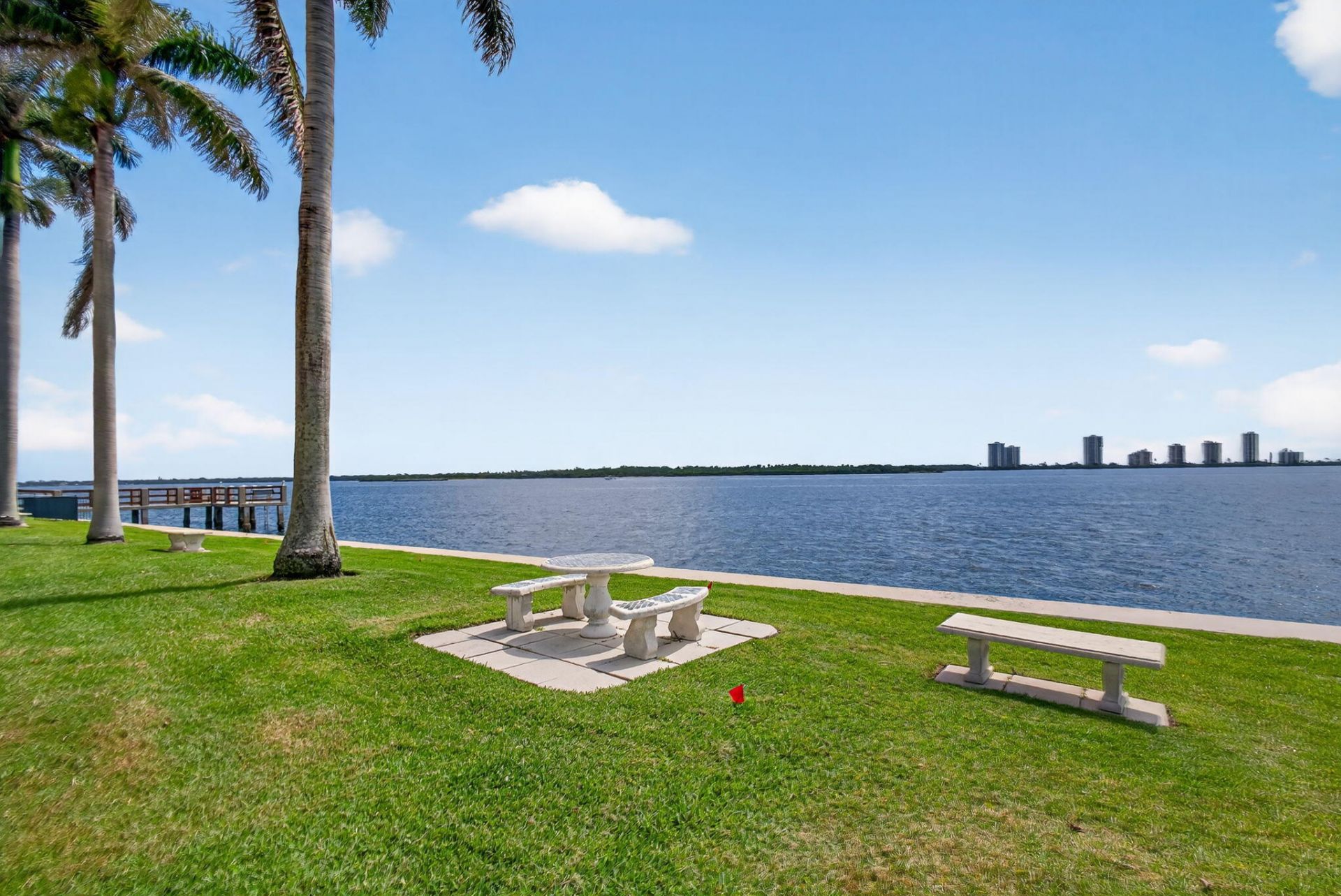 100 Paradise Harbour Boulevard, Unit 204, North Palm Beach, FL 33408 Photo