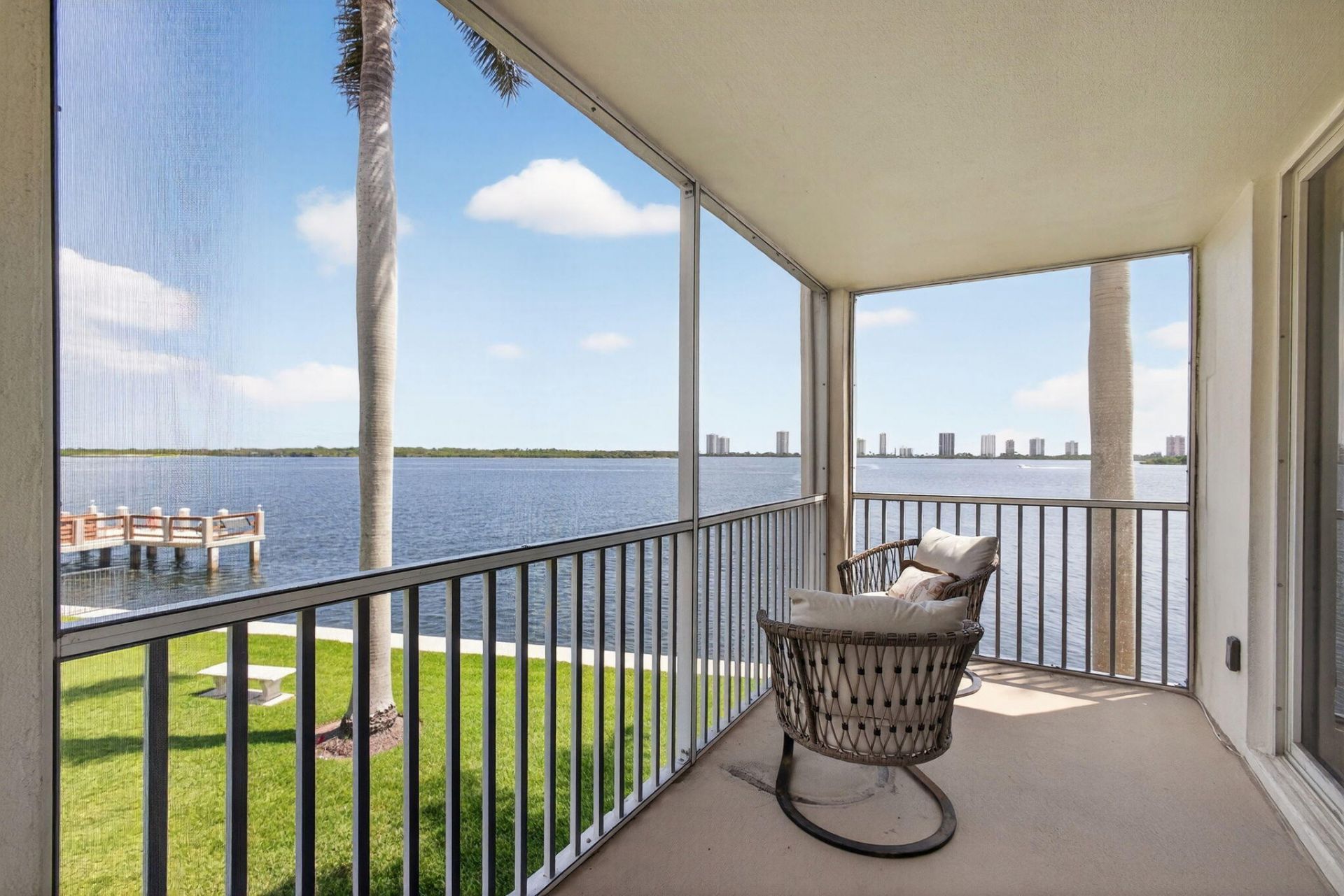 100 Paradise Harbour Boulevard, Unit 204, North Palm Beach, FL 33408 Photo