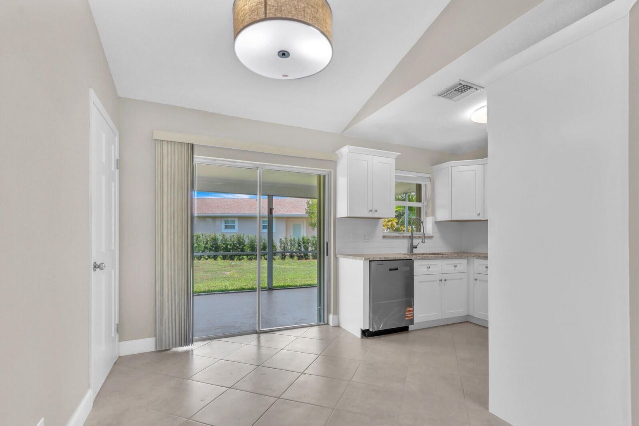 140 Village Circle, Jupiter, FL 33458 Photo