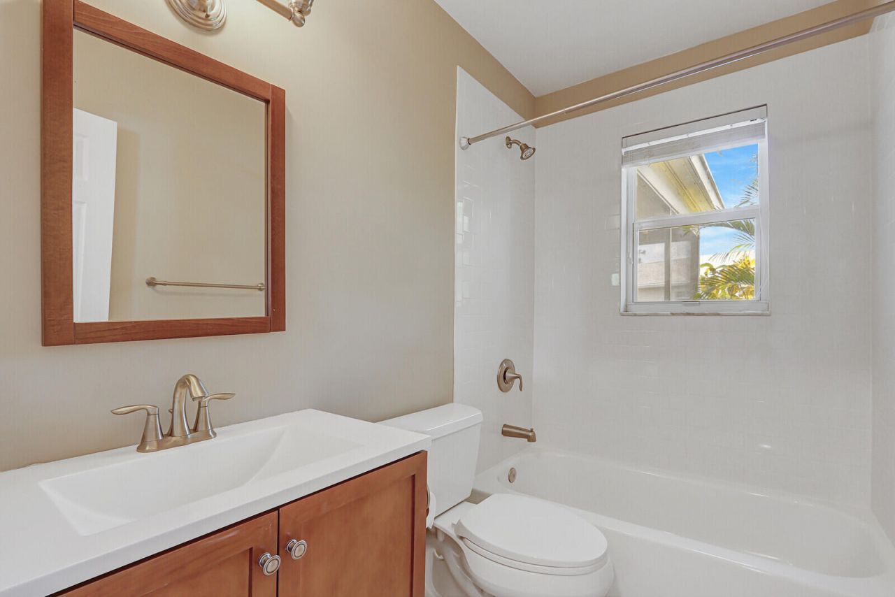 140 Village Circle, Jupiter, FL 33458 Photo