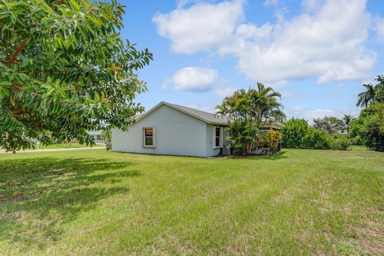 140 Village Circle, Jupiter, FL 33458 Photo