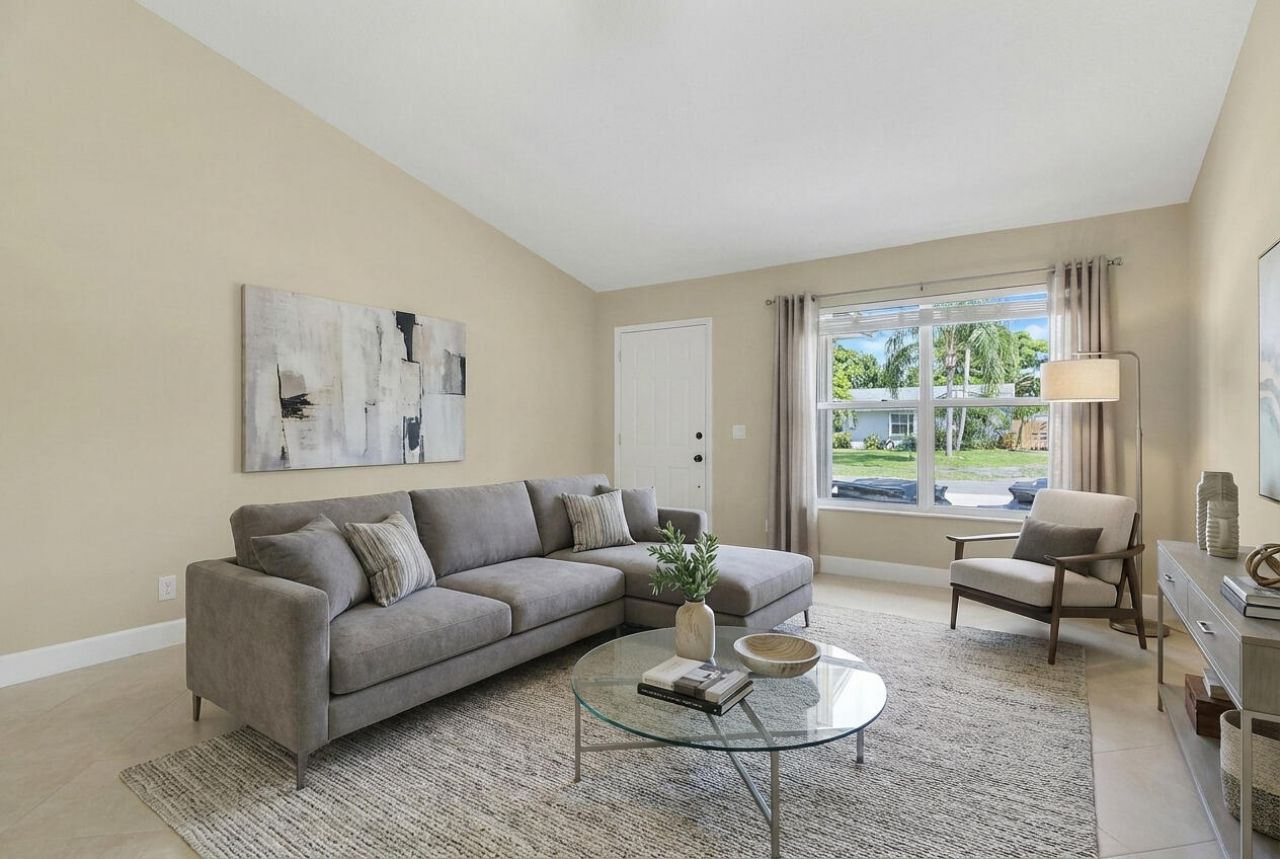 140 Village Circle, Jupiter, FL 33458 Photo