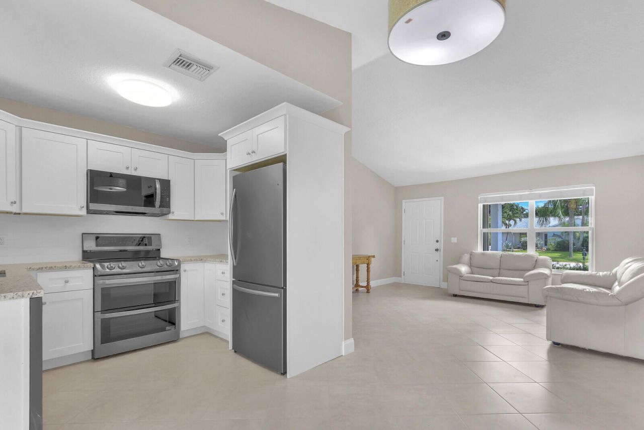140 Village Circle, Jupiter, FL 33458 Photo