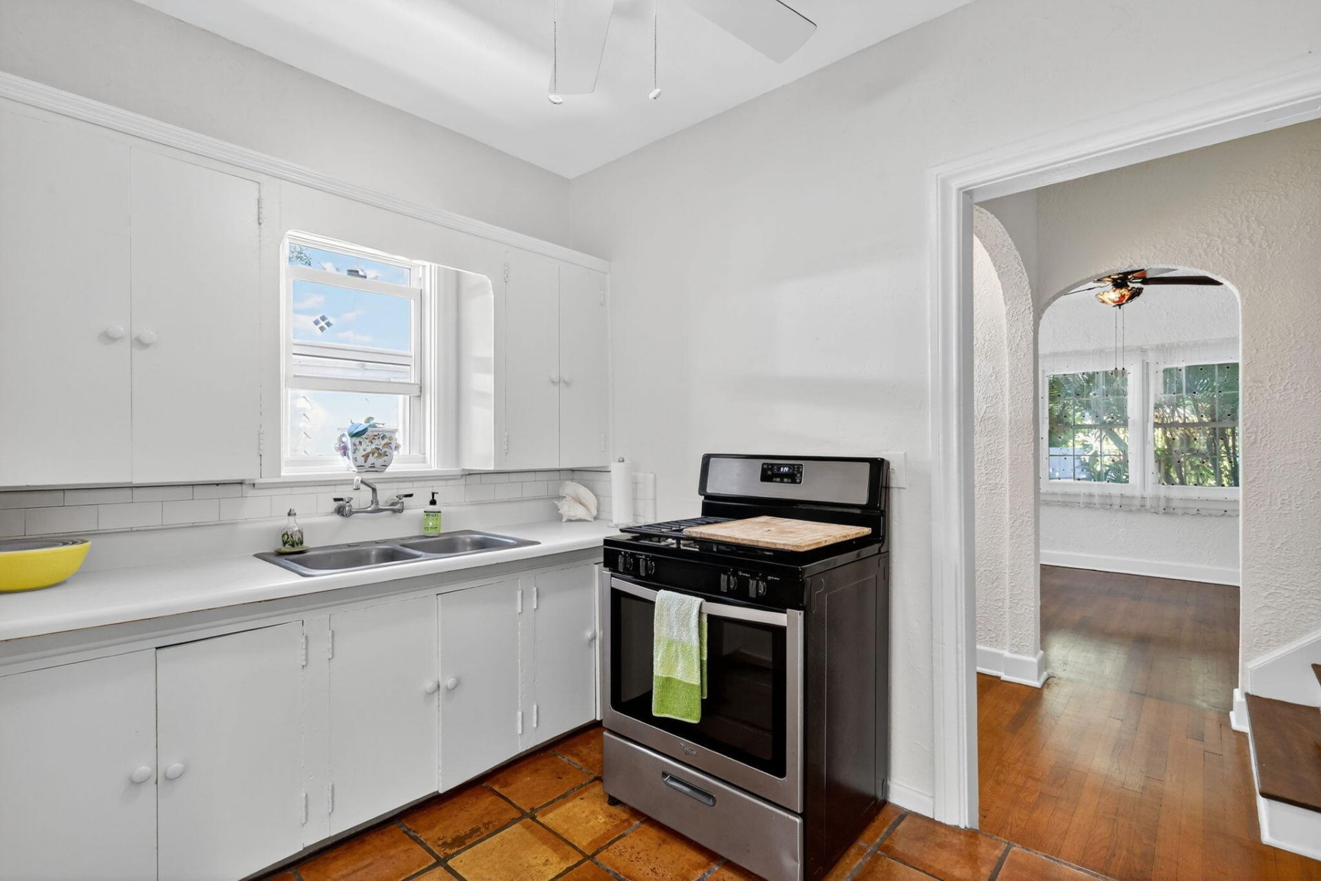 728 Avon Road, West Palm Beach, FL 33401 Photo