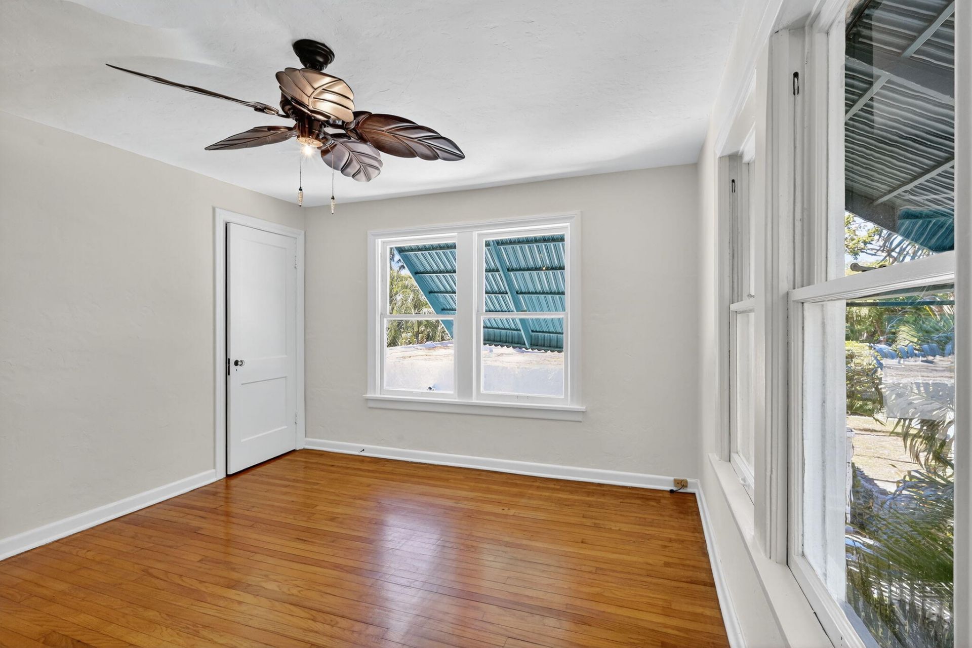 728 Avon Road, West Palm Beach, FL 33401 Photo