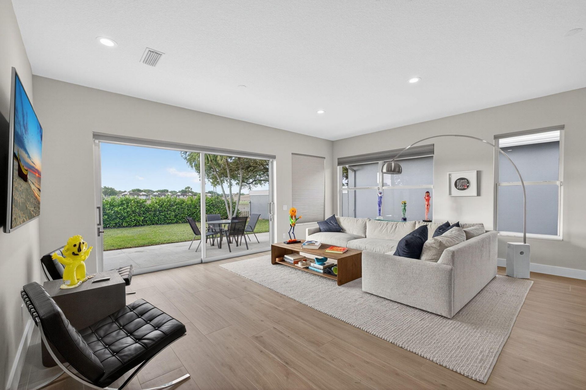 945 Bear Island Circle, West Palm Beach, FL 33409 Photo